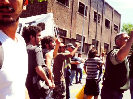 Foto indita de Mariano Ferreyra, en aquel 20 de octubre del 2010, en Barracas. Gentileza Agustn Carucha Punk.